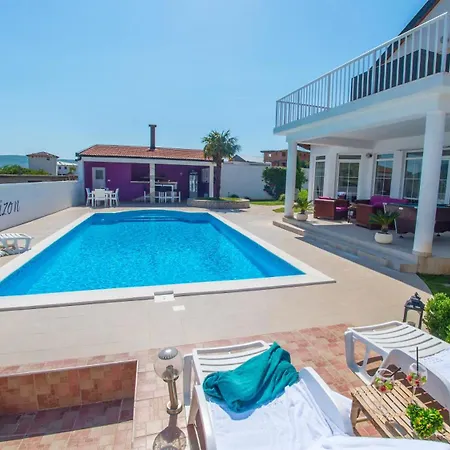 Luxury Horizon Kosor